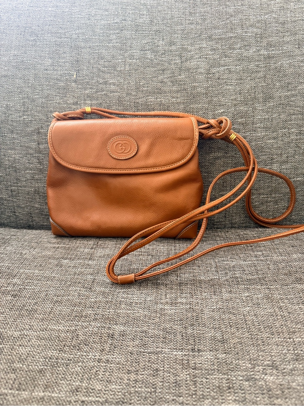 Vintage Gucci Tan Leather Crossbody with Logo Medallion